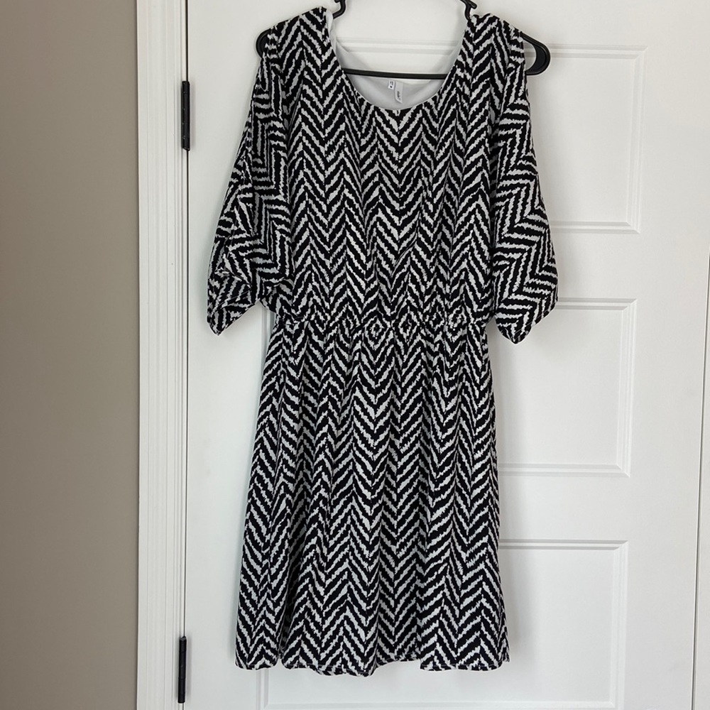 Women’s Studio y cold shoulder dress size medium